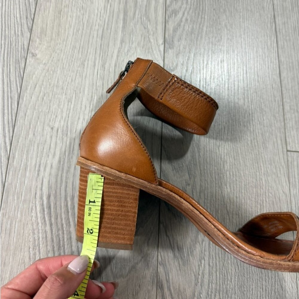Frye Women's Brielle Tan Brown Leather Block Heel - Picture 11 of 13